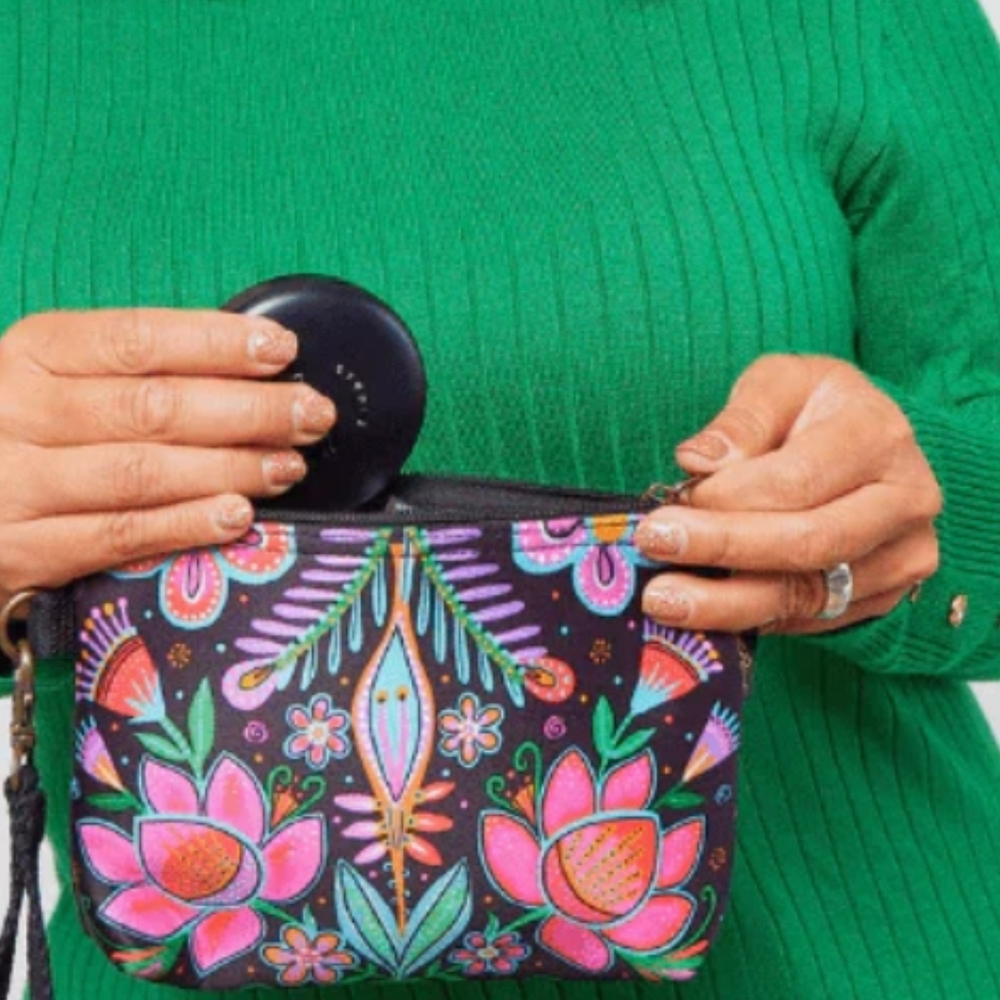 Laurel Burch Alyssa Floral Wristlet NWT